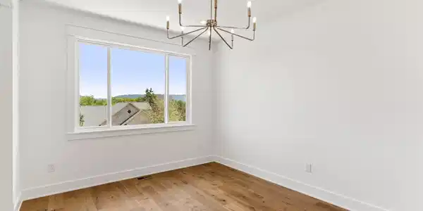 Image 3: 7901 Scenic View Dr-6