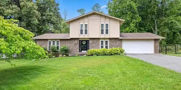 437 E Kings Gate Rd