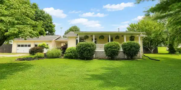 1000 E Highway 25-70