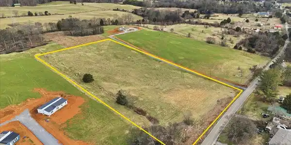Lot 3 Thorngrove Pike