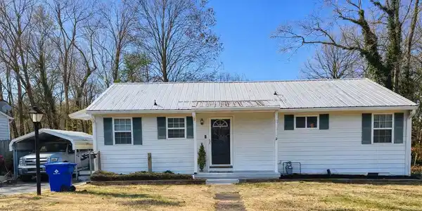 318 East Drive
