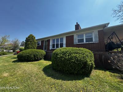 169 Oxford Circle