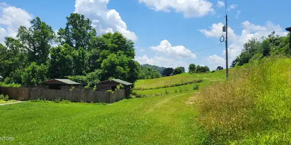Image 4: 4