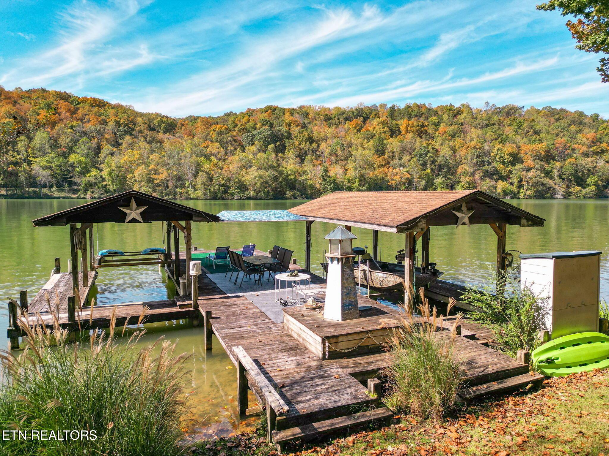 Image 2: 11-web-or-mls-013--FULL