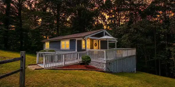 112 Posey Lane