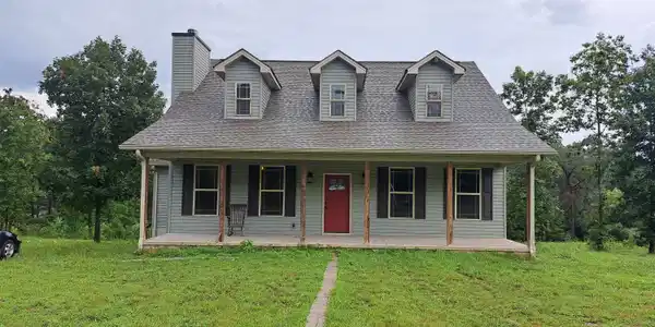 899 Flat Rock Rd