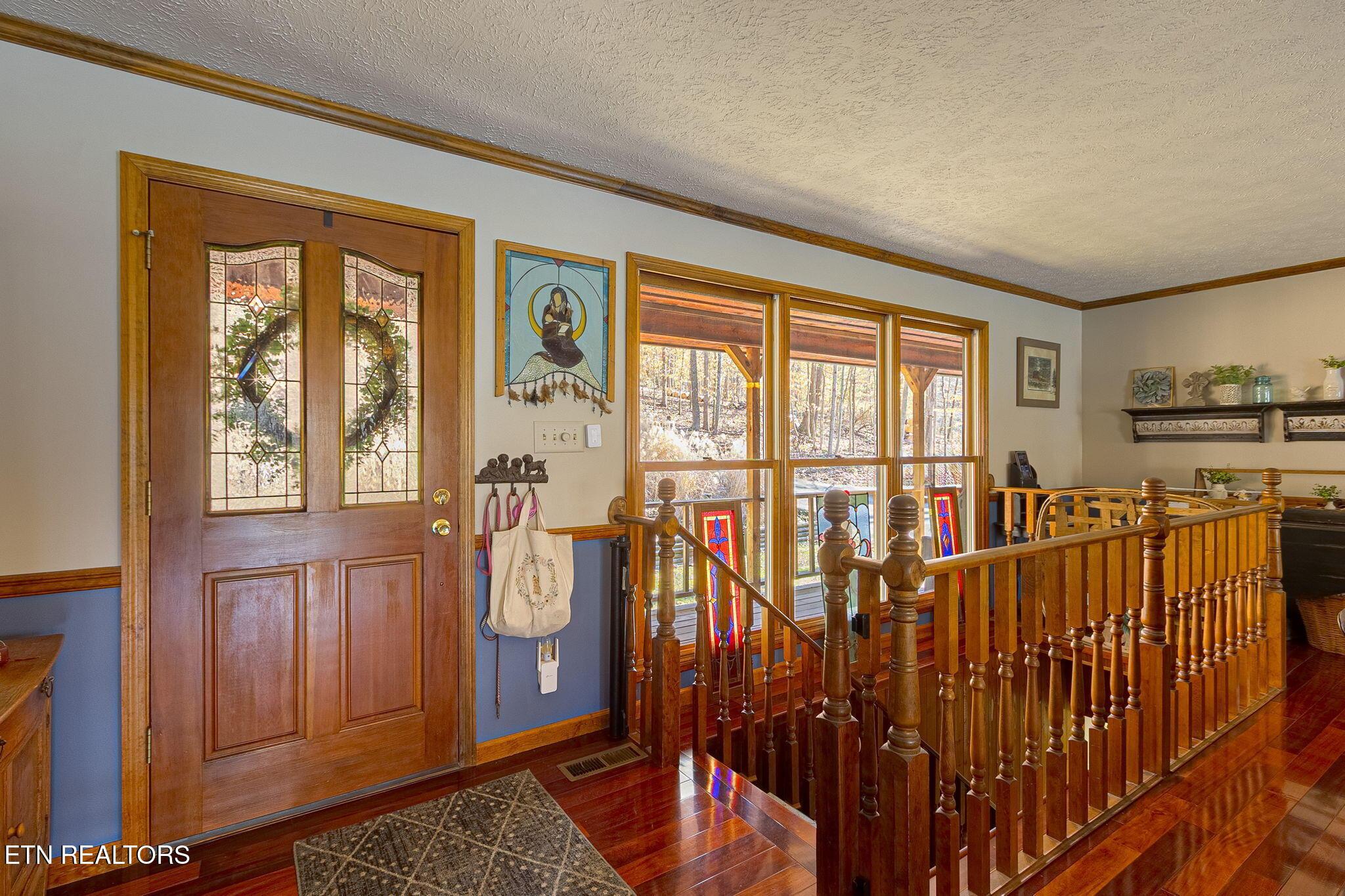 Image 4: 4-web-or-mls-003--FULL