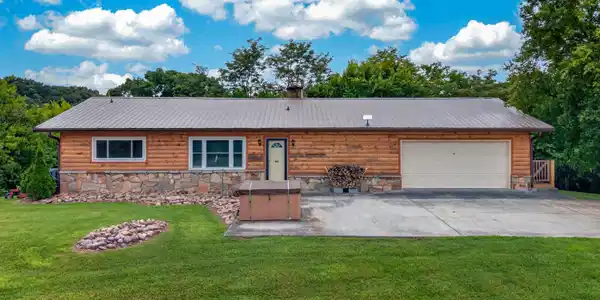 2829 Indian Creek Rd