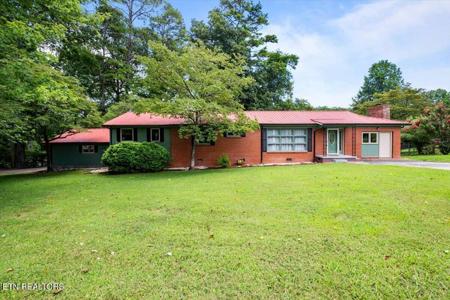 216 Sunset Drive