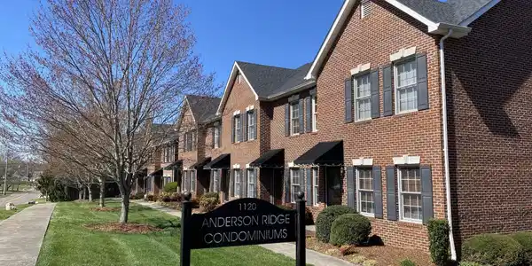 1120 Skyline Drive