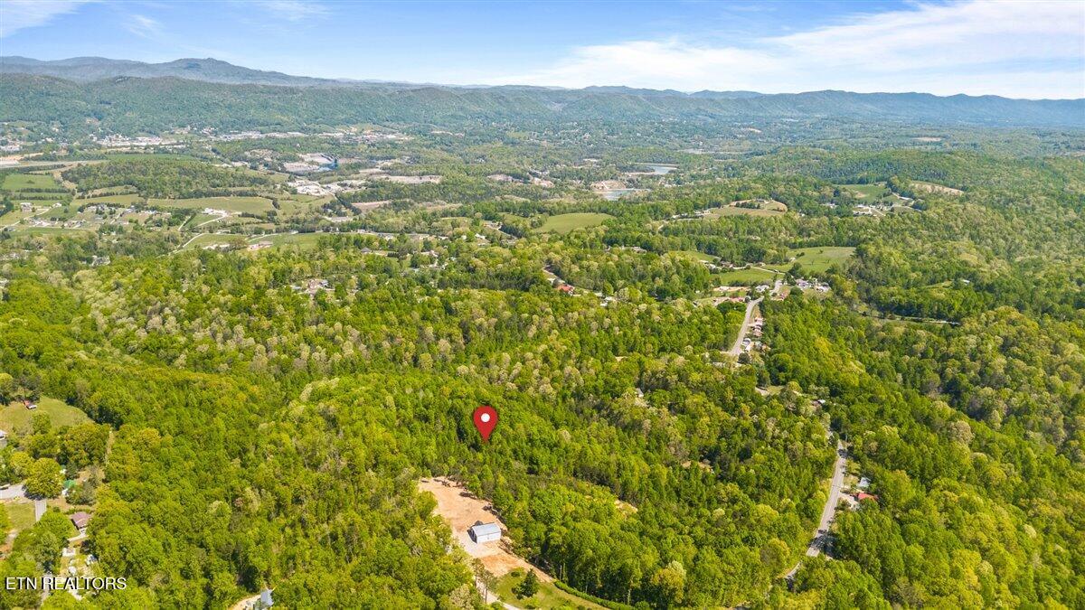 Image 3: 02-River Rd