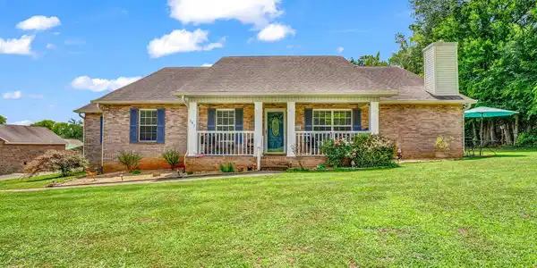 541 Sandy Springs Rd