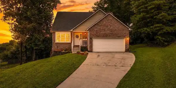 1004 Sugar Creek Lane