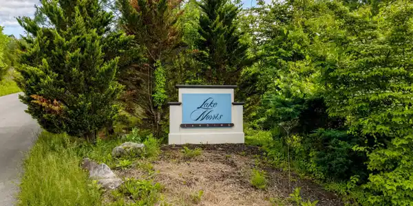 Image 2: 002-LongshoreDrive-Lot11-TN-37879-SMALL