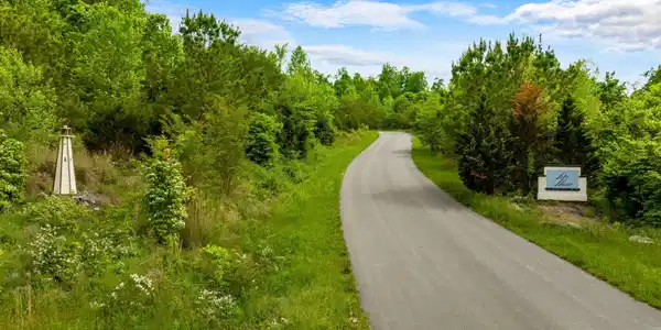 Image 4: 004-LongshoreDrive-Lot11-TN-37879-SMALL