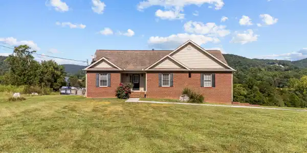 658 Stiner Rd