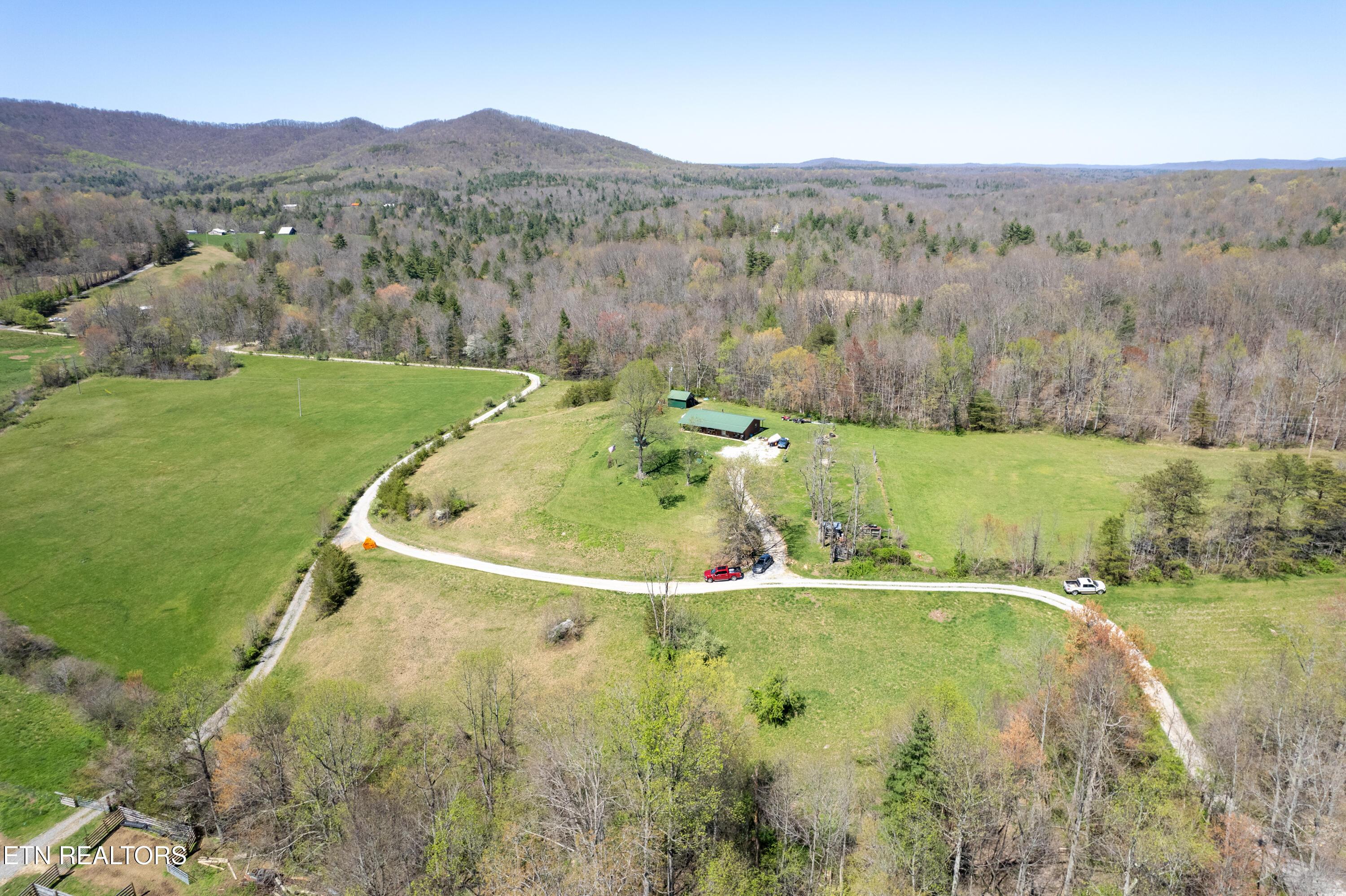 Image 4: 181 Mullins Ln-31