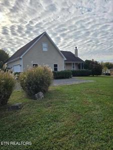747 E Dumplin Valley Rd