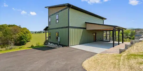 1642 Myers Rd