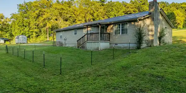 375 Snow Hill Rd