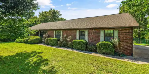 2631 Denton Hayes Rd