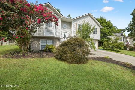 7447 Twin Brooks Blvd