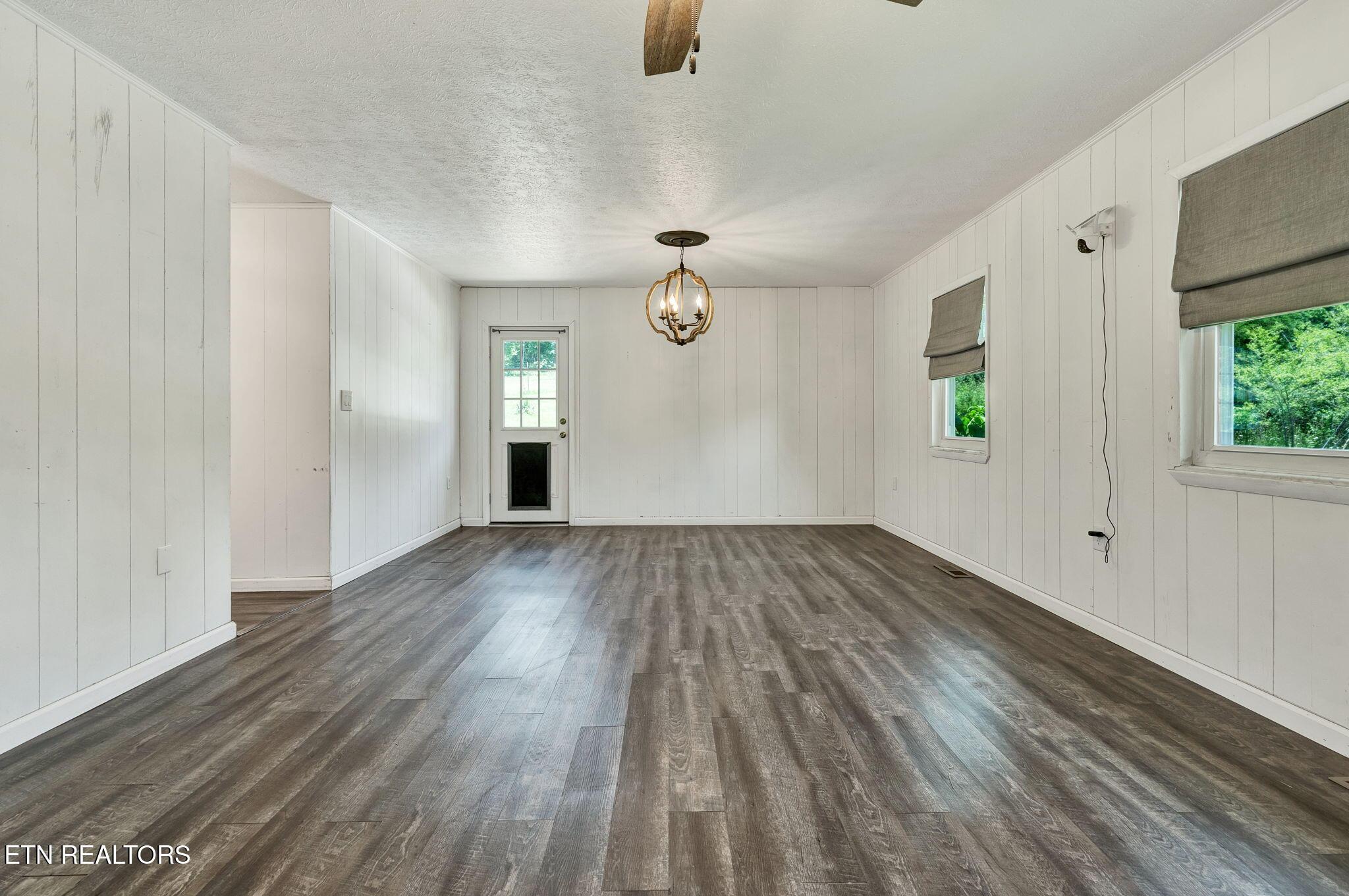 Image 2: 14-web-or-mls-DSC04874