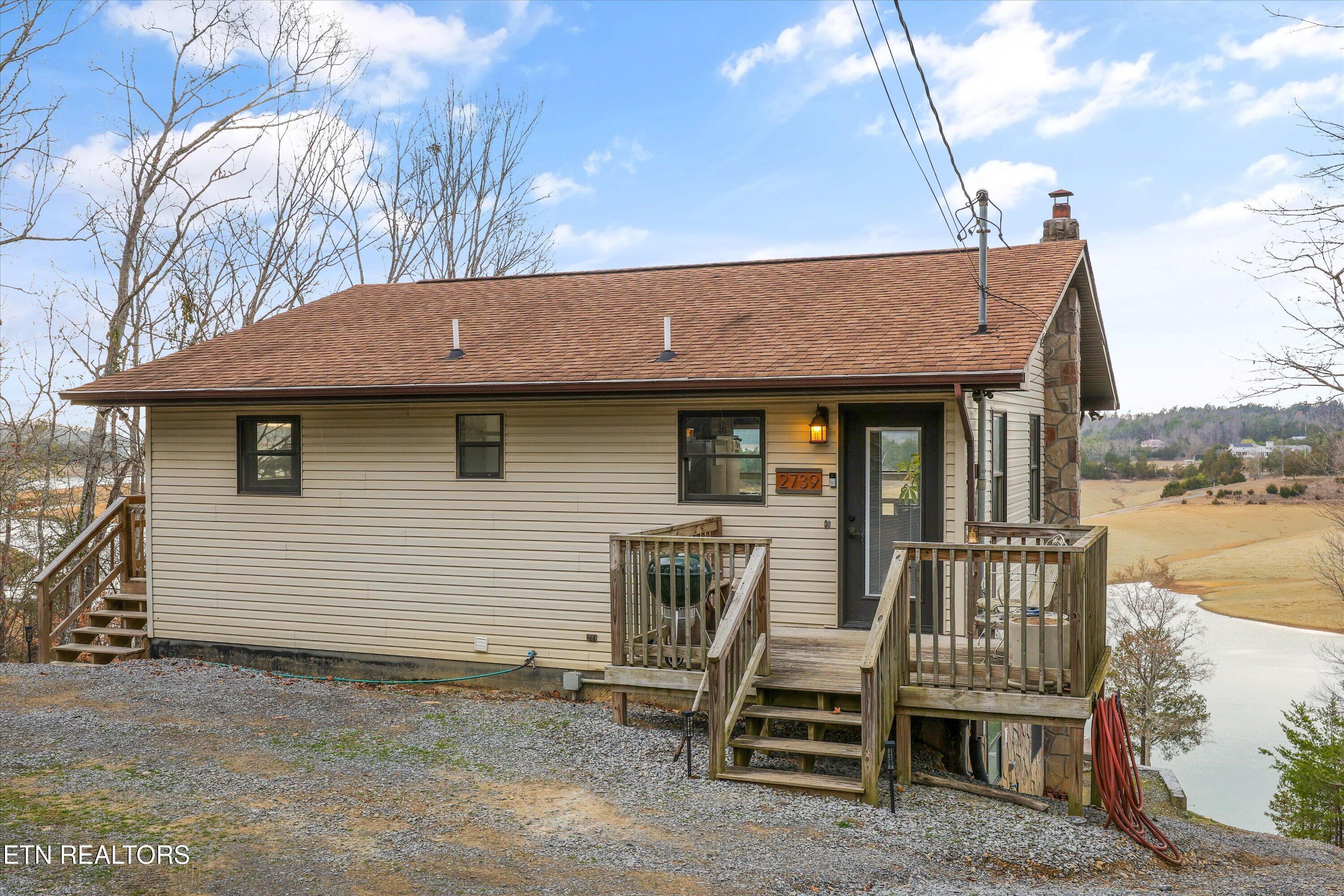 Image 2: 01-2739 Windy Cove Way-24
