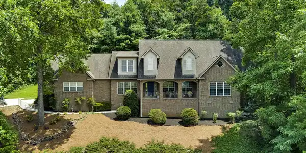 9600 Highlander Way