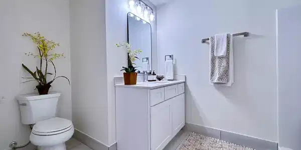 Image 4: 4