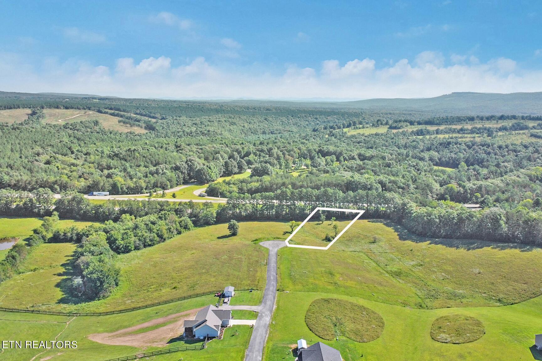 Image 2: dji_0892-dji_0894 (1)