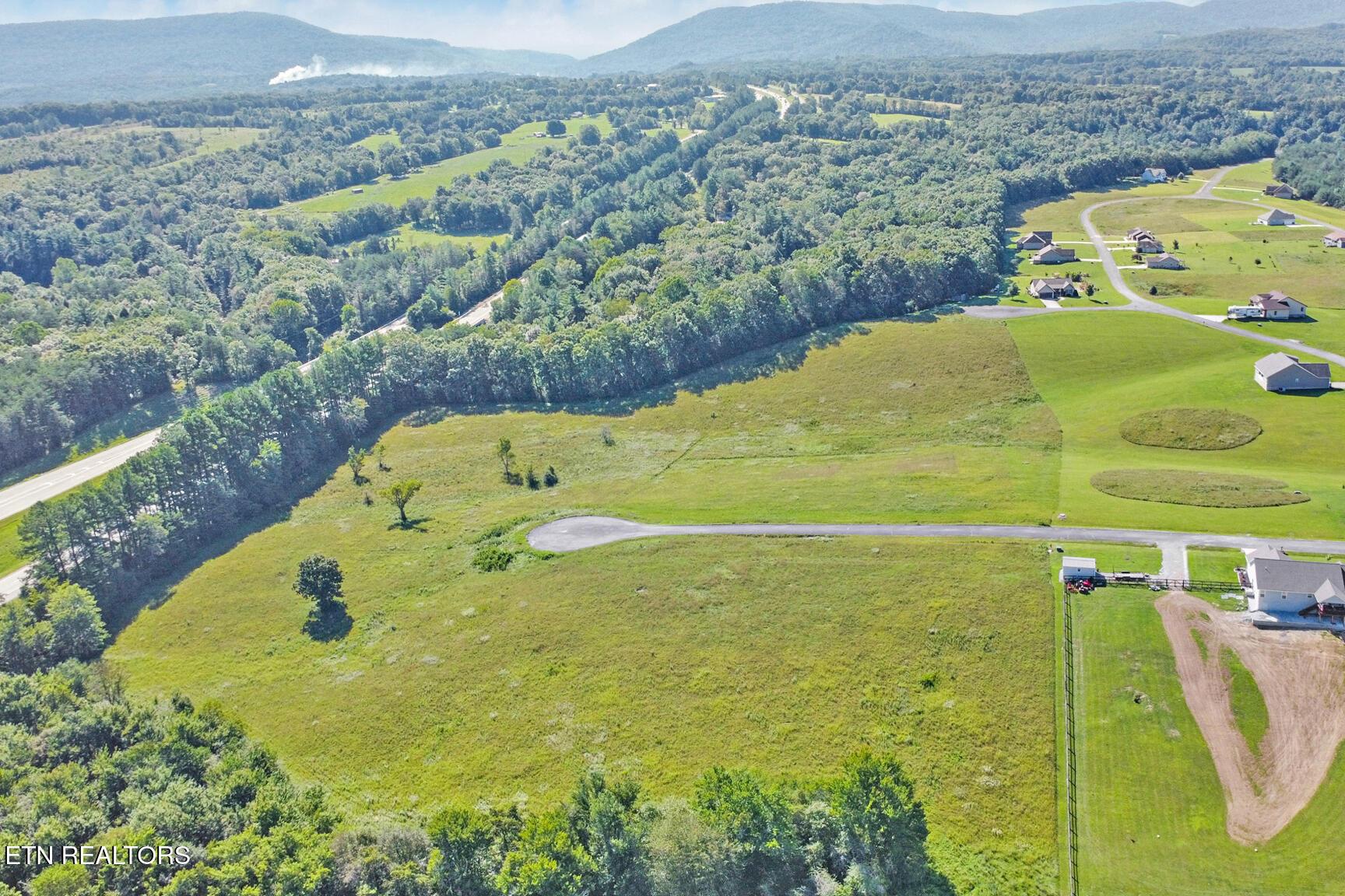 Image 4: dji_0895-dji_0897
