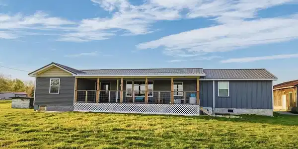 1765 Westel Loop