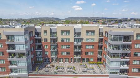 333 W Depot Ave