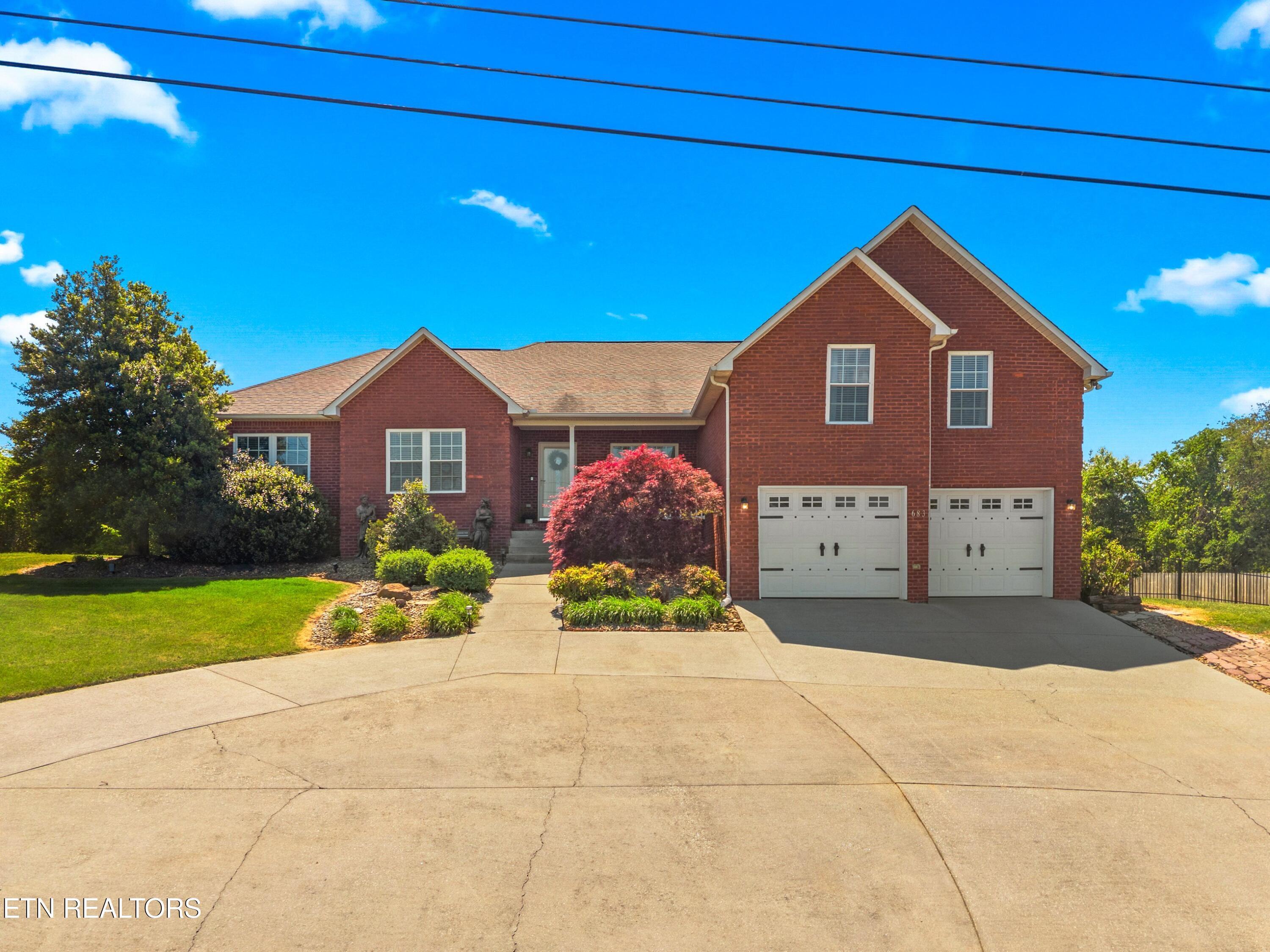 Image 2: 040-683PrivetDrive-Dandridge-TN-37725-SM