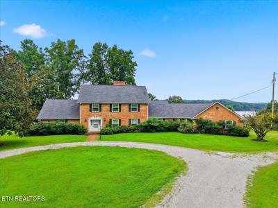 112 Walden Lane