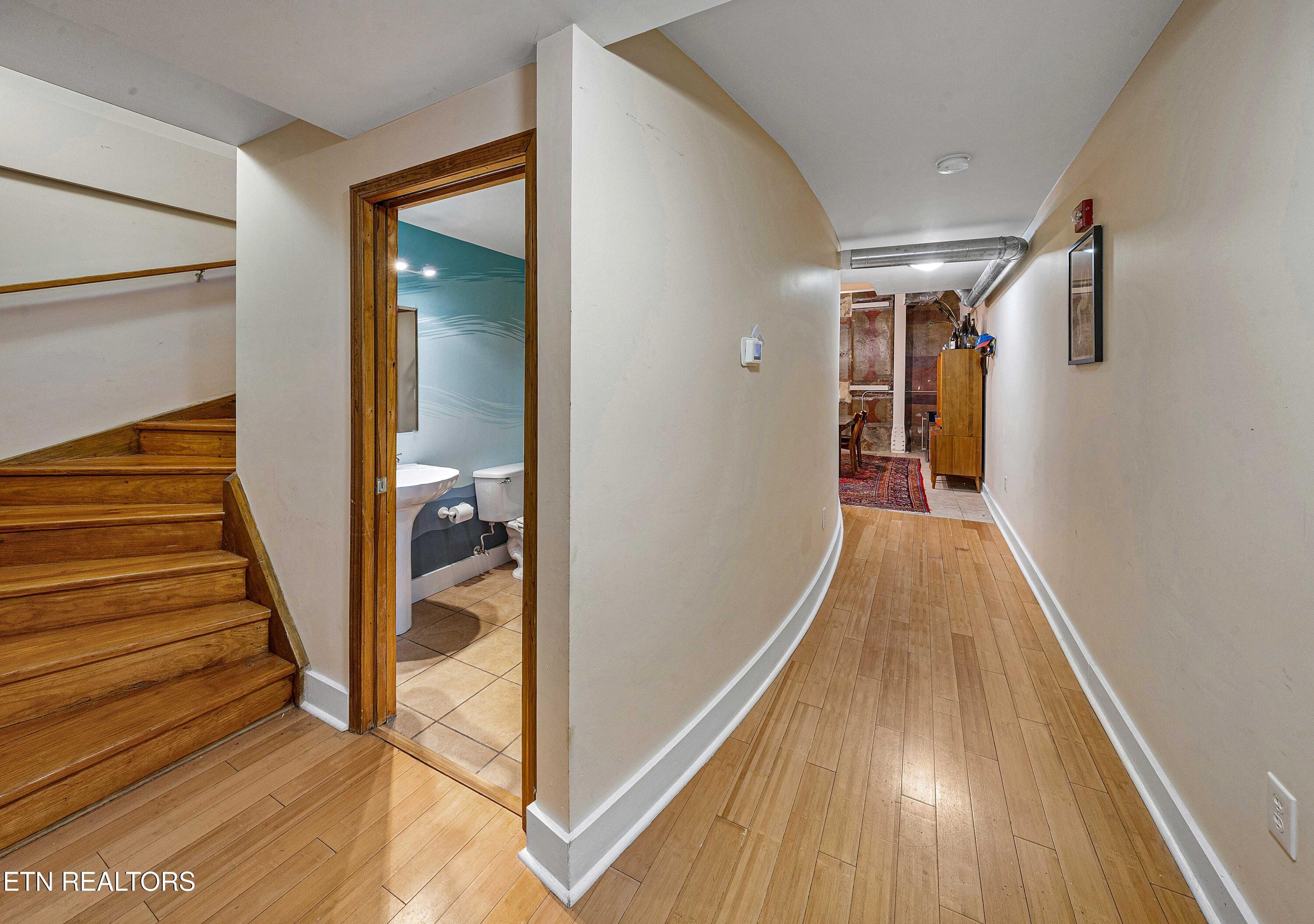 Image 3: Lerner Lofts - 403 S Gay St #206