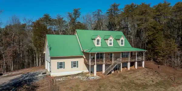 2117 Smith School Rd