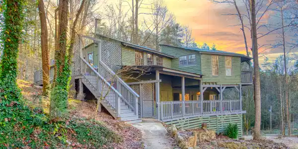 925 Newcombe Branch Way