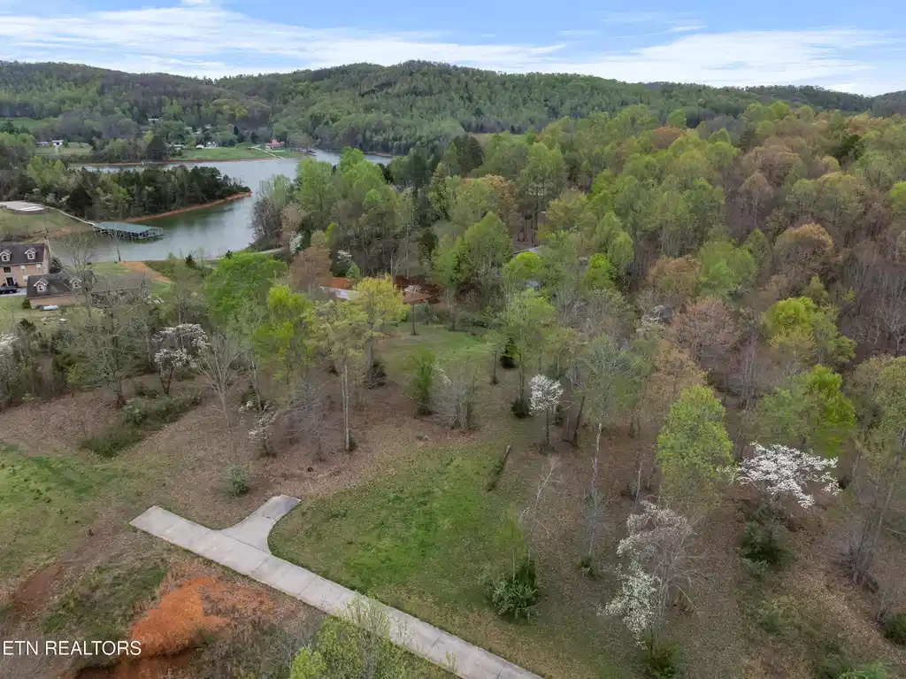 Image 1: Highland Trace 30 B