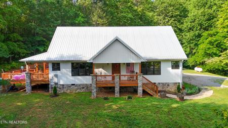 6131 Happy Valley Loop
