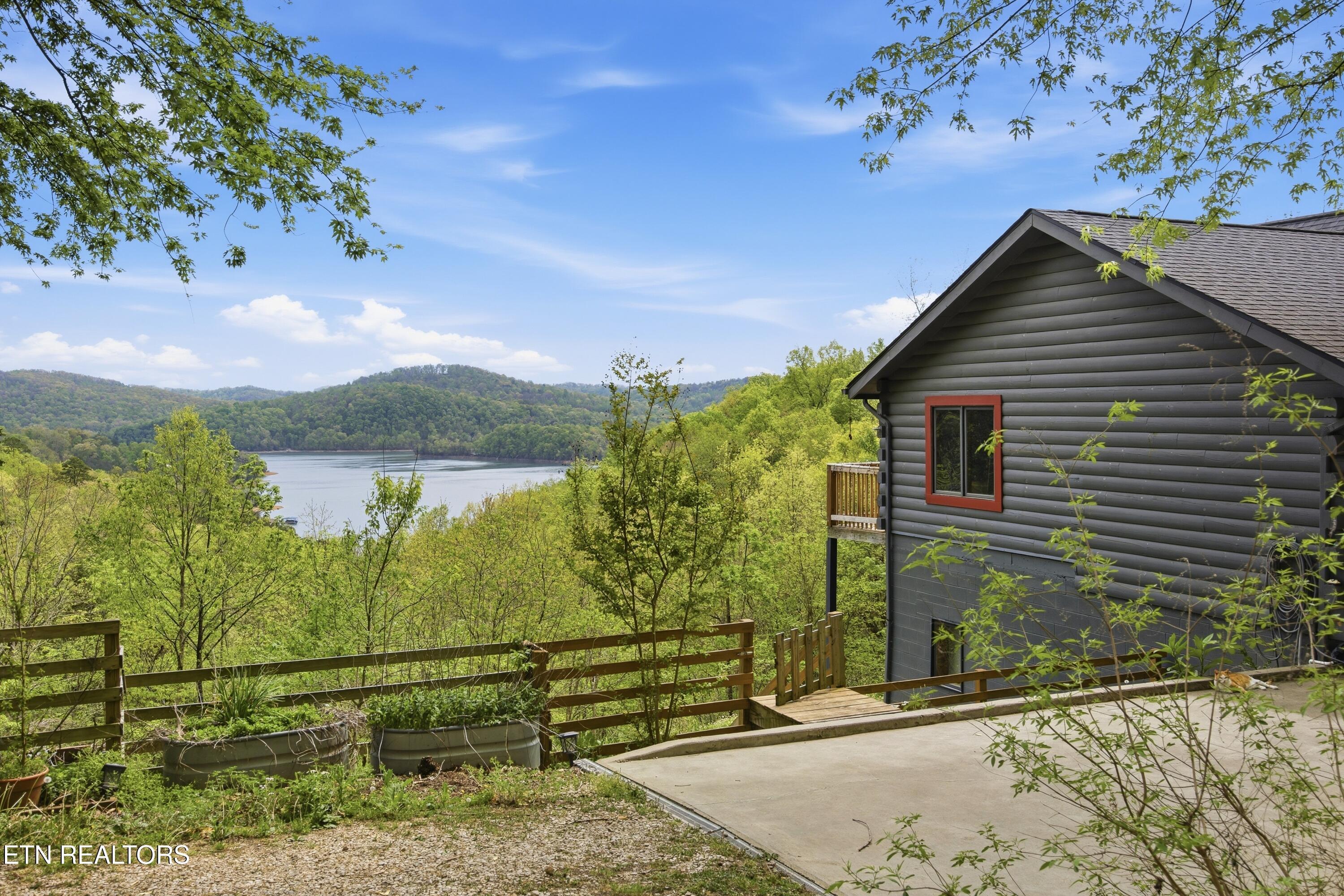 Image 1: Norris Lake Main House