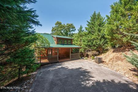 1627 Mountain Dreams Way