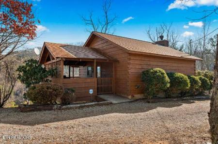 3326 Bear Mountain Lane