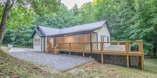 3952 Blazier Rd