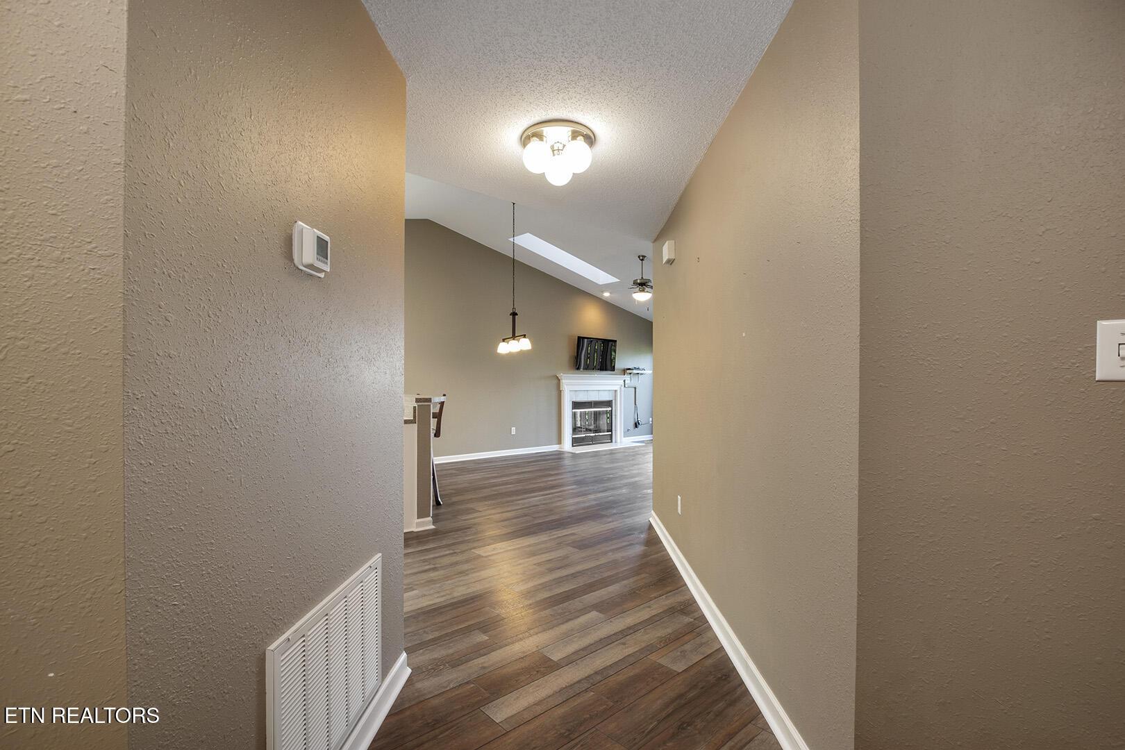 Image 4: 04_509 Cimarron Circle_Living-DiningAcce
