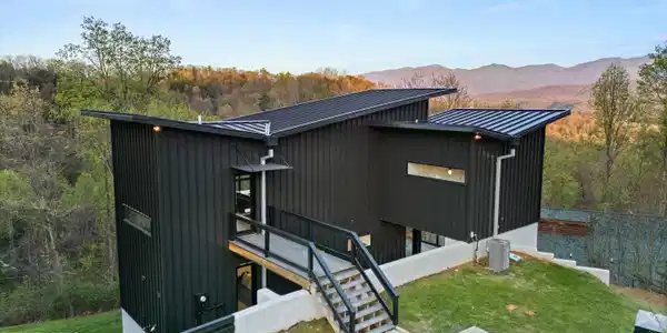 915 Smoky Court