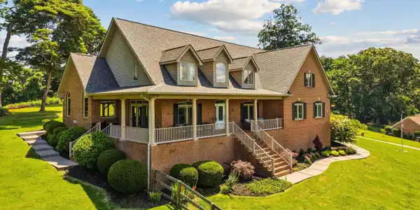 176 Apple Tree Drive