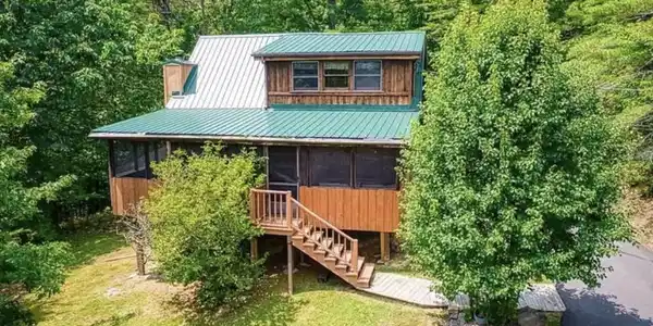 2308 Summer Lane
