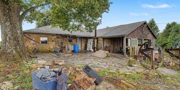 Image 3: 9-web-or-mls-1368-taylors-chapel-rd